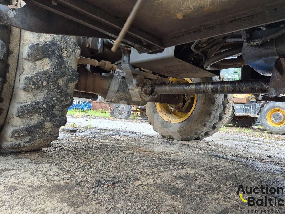 New Holland MH 3.6, экскаваторы
