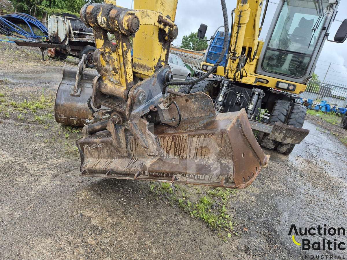 New Holland MH 3.6, экскаваторы