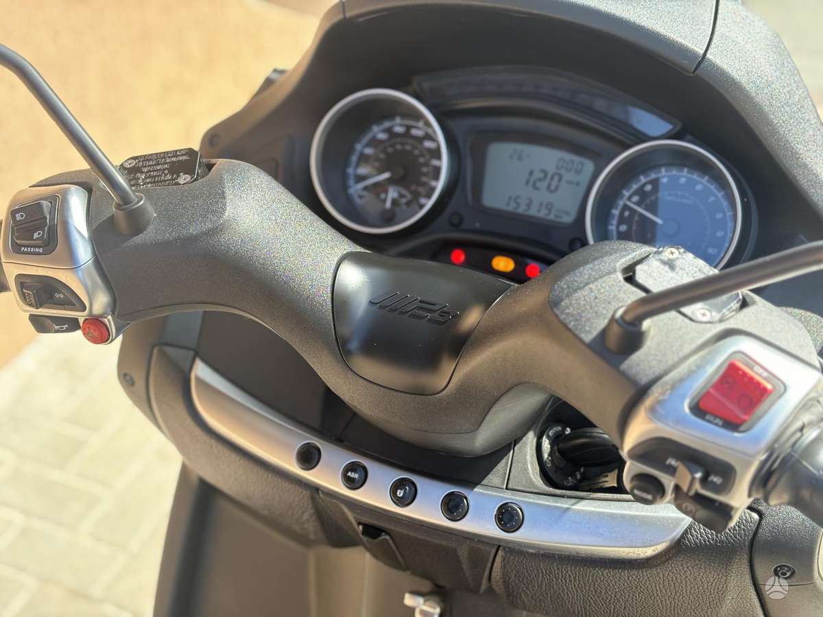 Piaggio MP3 500cc, triračiai