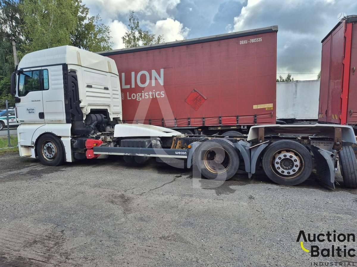 MAN TGX24.400, контейнеровозы