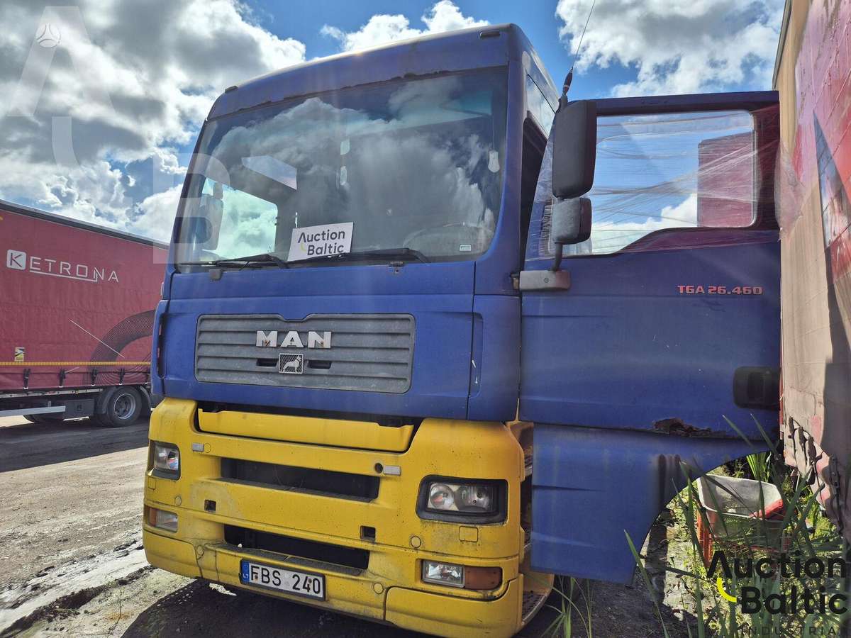 MAN TGA26.460, cab-chassis trucks