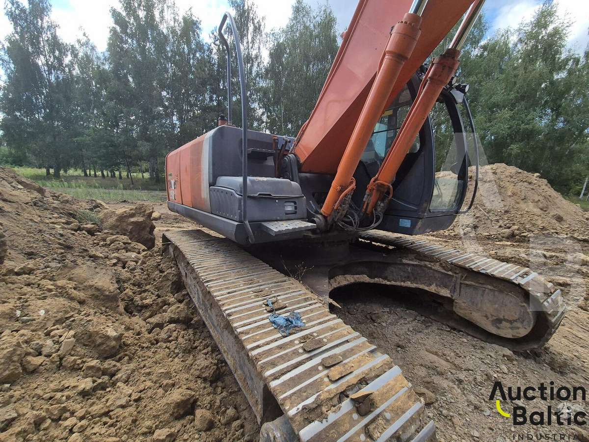 Hitachi 250LC, экскаваторы