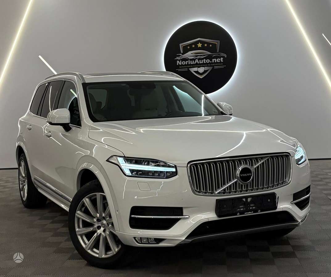 Volvo XC90 - 1