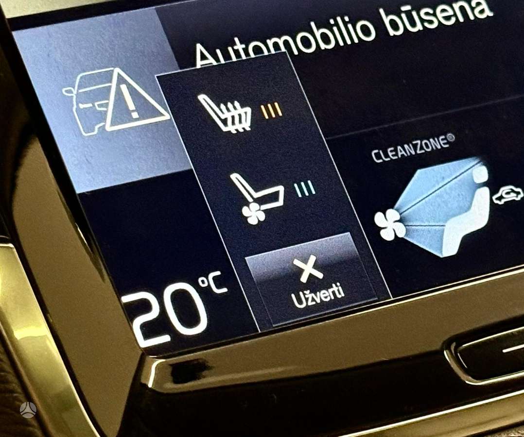 Volvo XC90 - 8