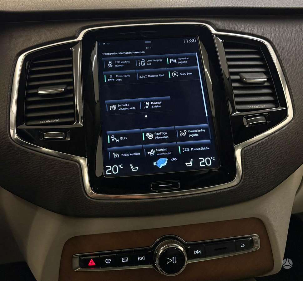Volvo XC90 - 4