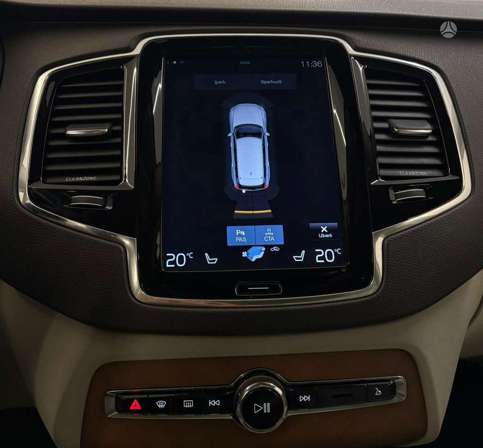 Volvo XC90 - 10