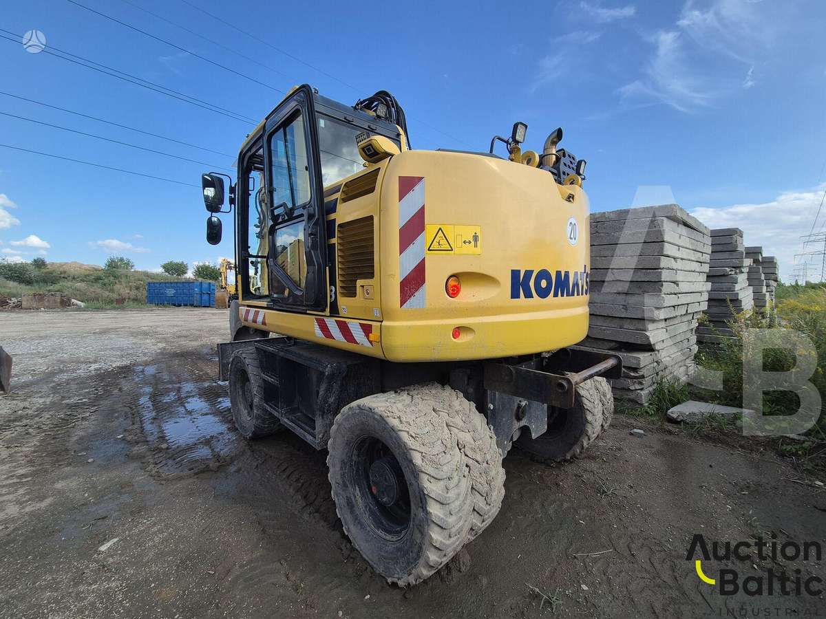 Komatsu PW148, excavator
