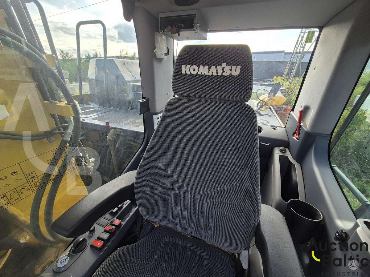 Komatsu PW148, ekskavatoriai