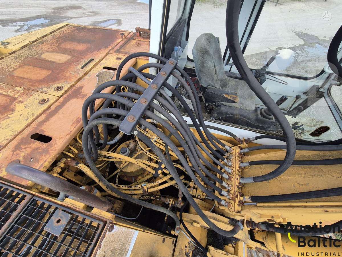 Liebherr R 902, экскаваторы