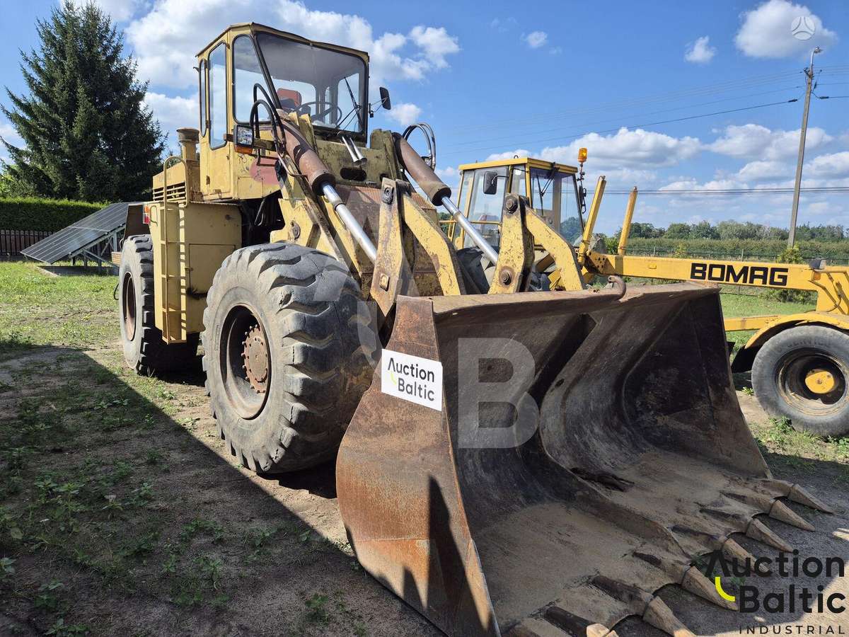 -Kita- Ł-34, frontal loader
