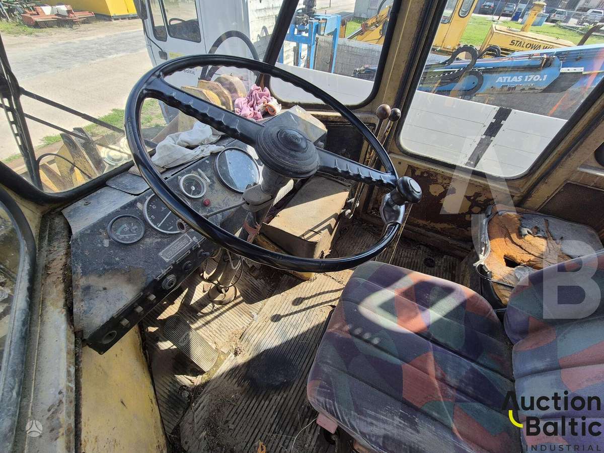 -Kita- Ł-34, frontal loader