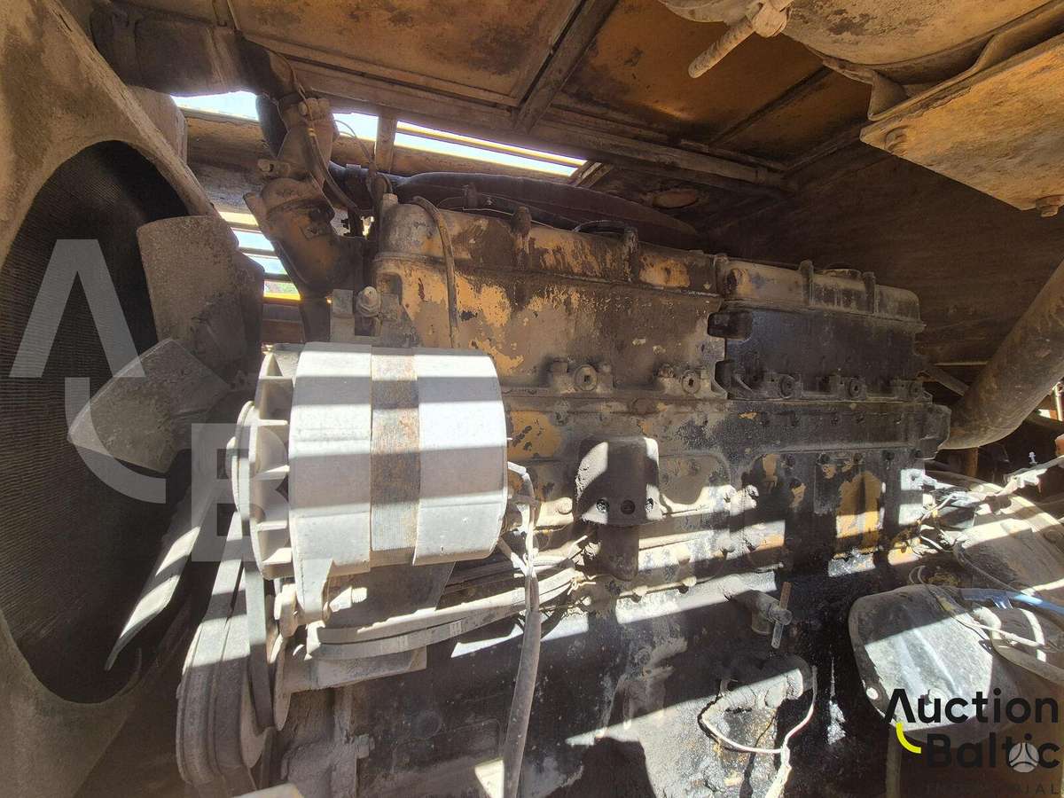 -Kita- Ł-34, frontal loader