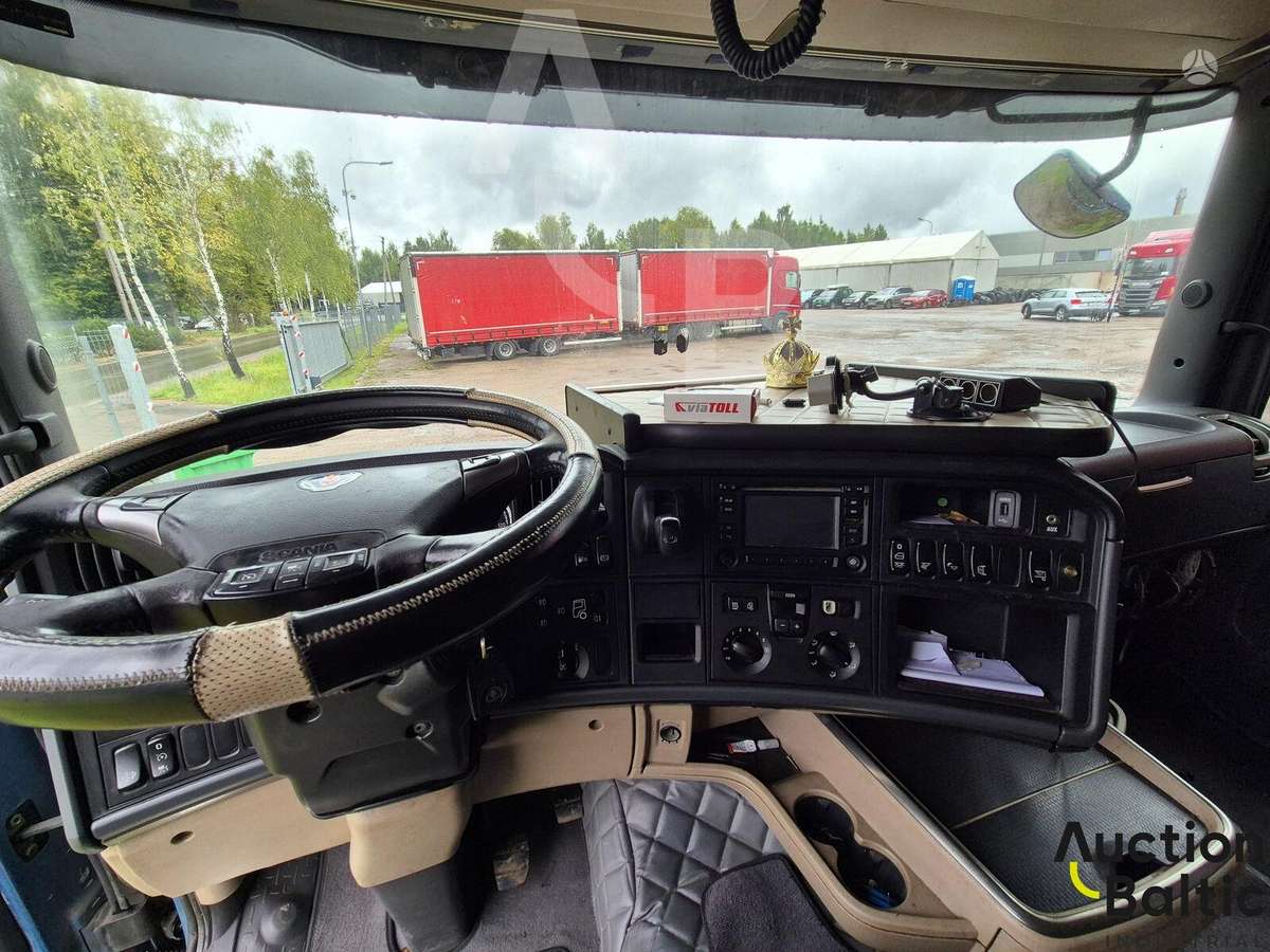 Scania R 410, бортовые с шторами