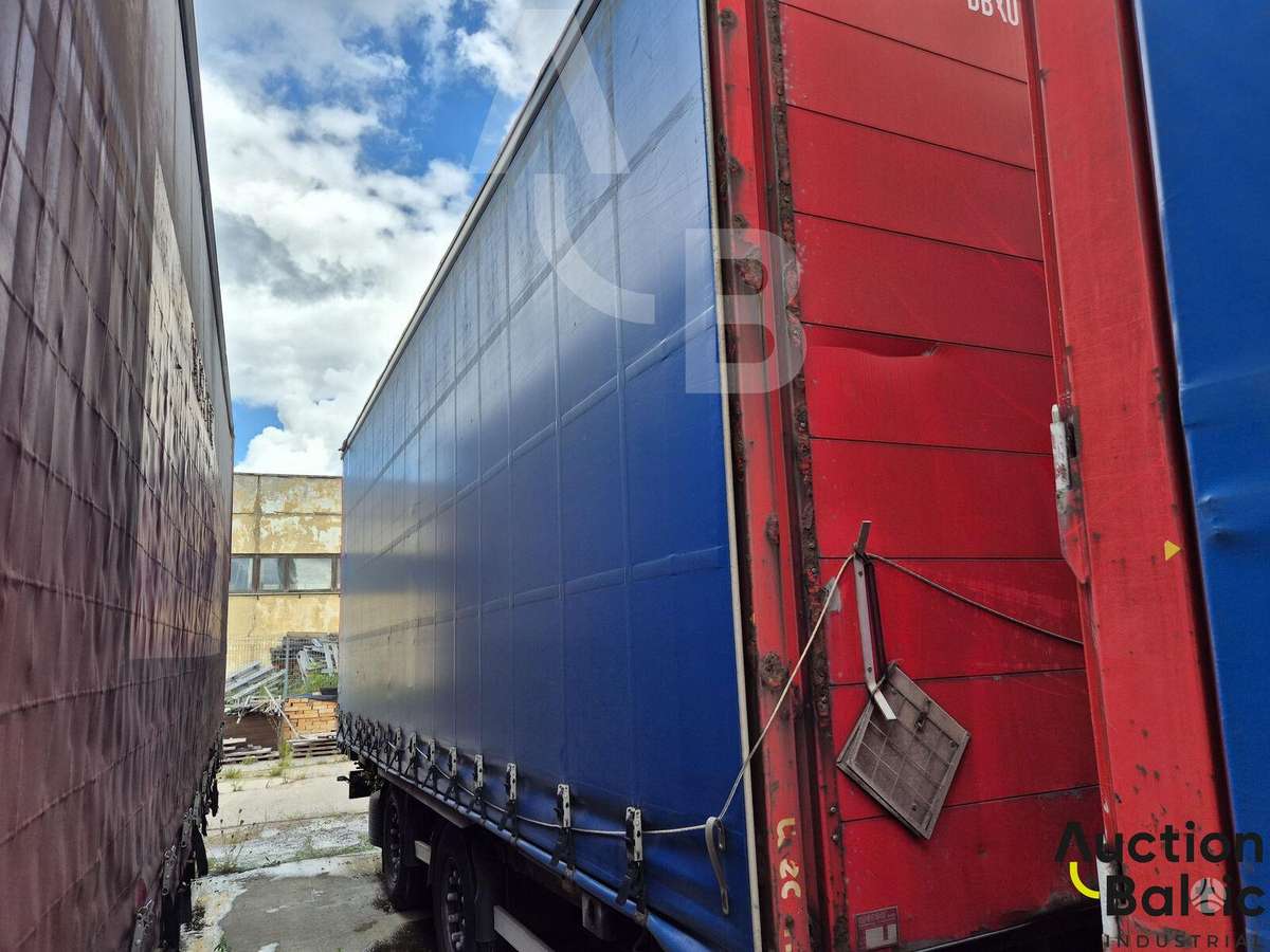 MAN TGX24.400, dropside with curtains