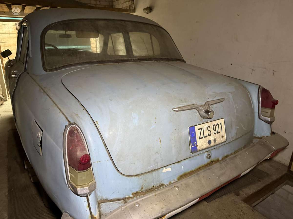 GAZ 21, Седан