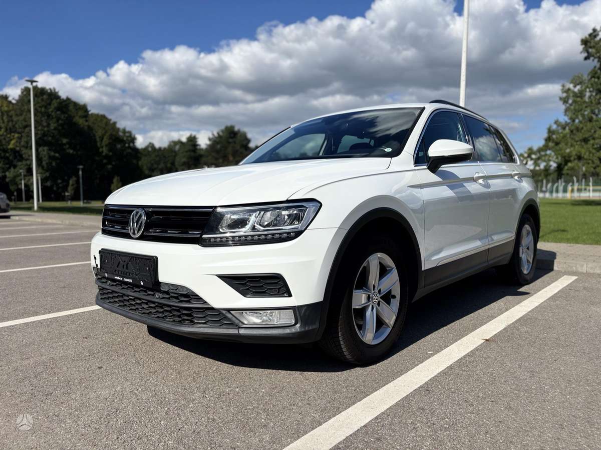 Volkswagen Tiguan - 4