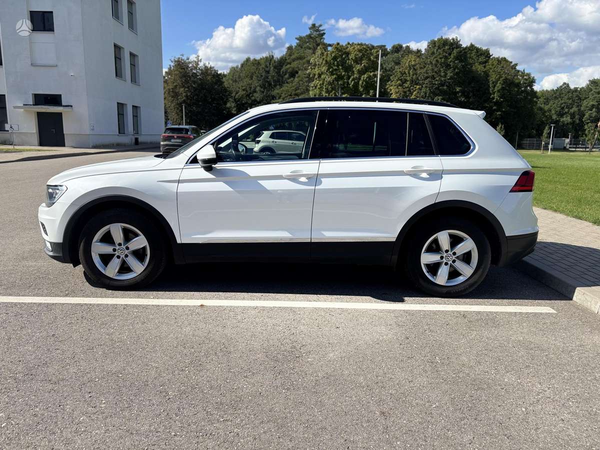 Volkswagen Tiguan - 5