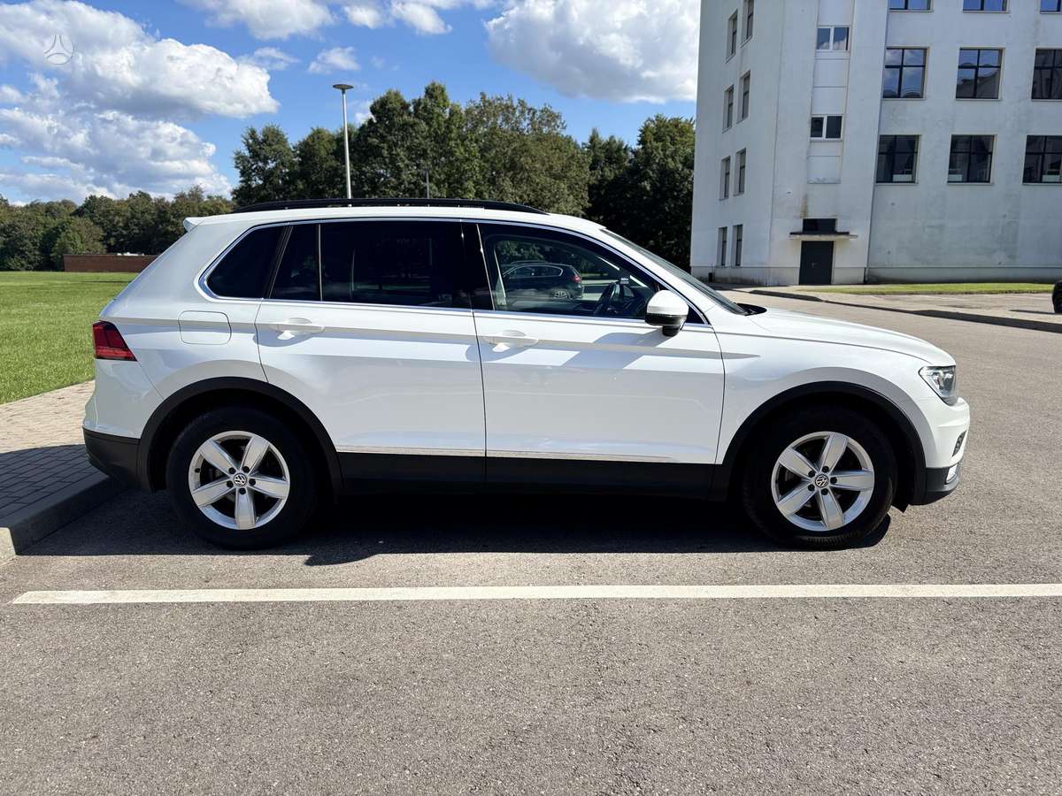 Volkswagen Tiguan - 6