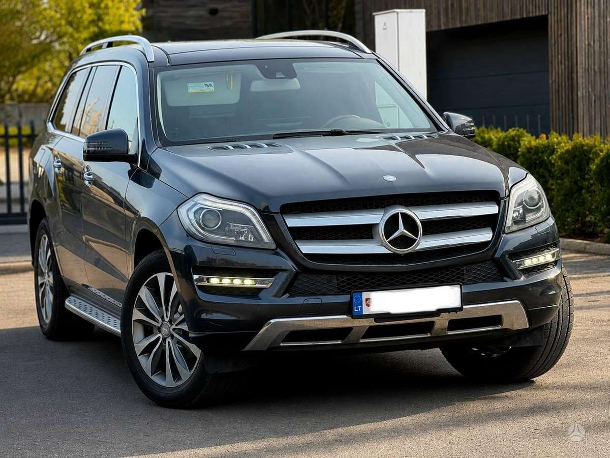Mercedes-Benz GL450 - 2