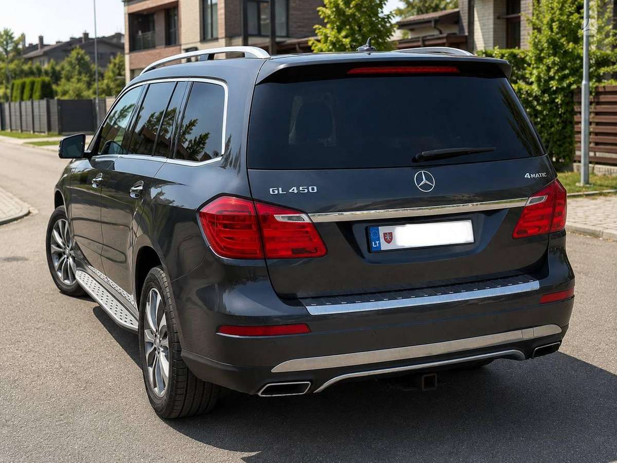 Mercedes-Benz GL450 - 3