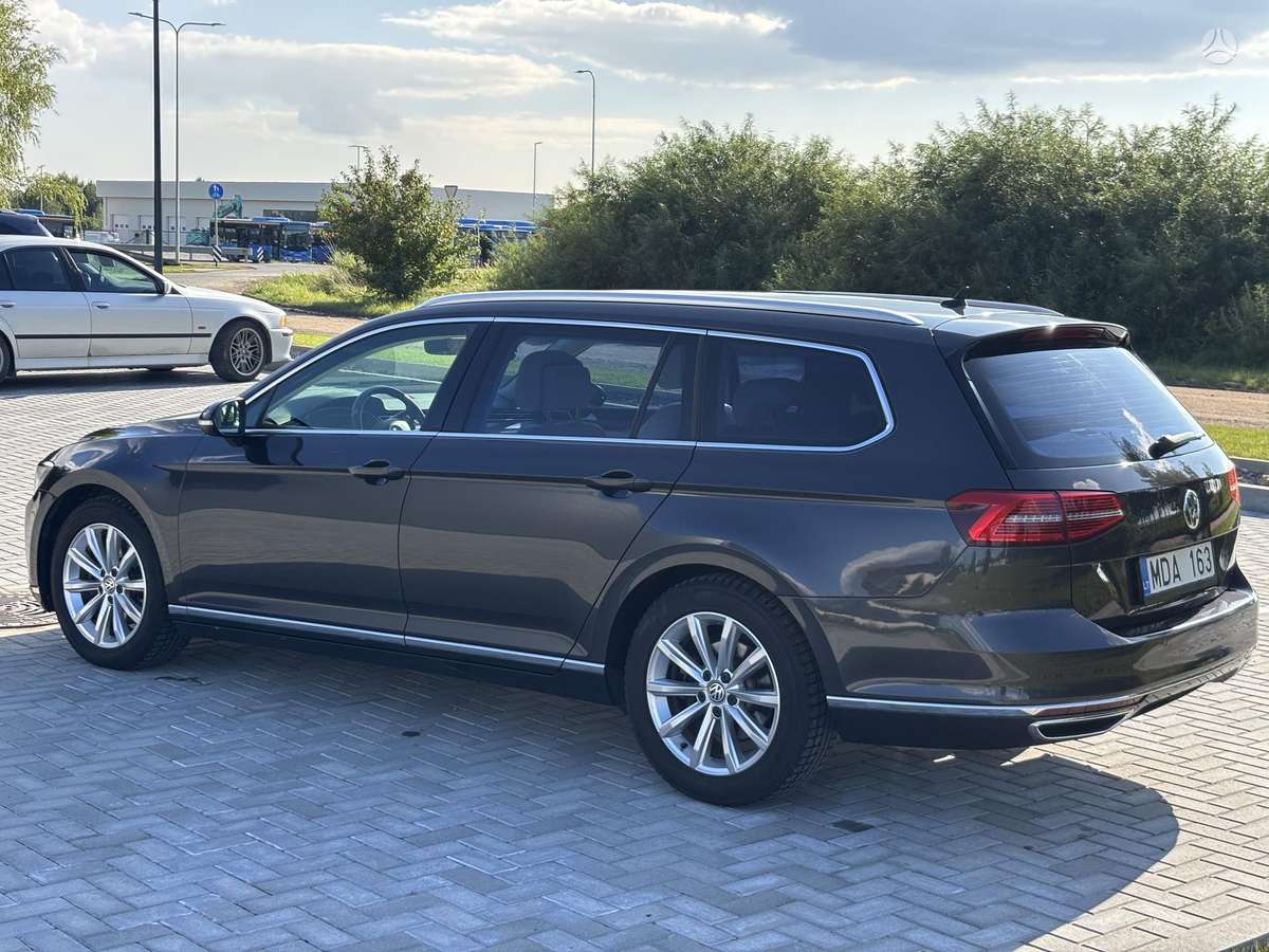 Volkswagen Passat - 2