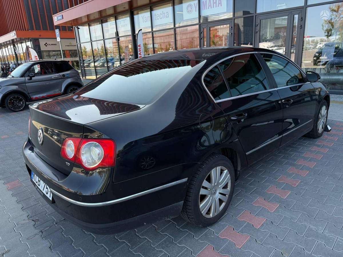 Volkswagen Passat - 3