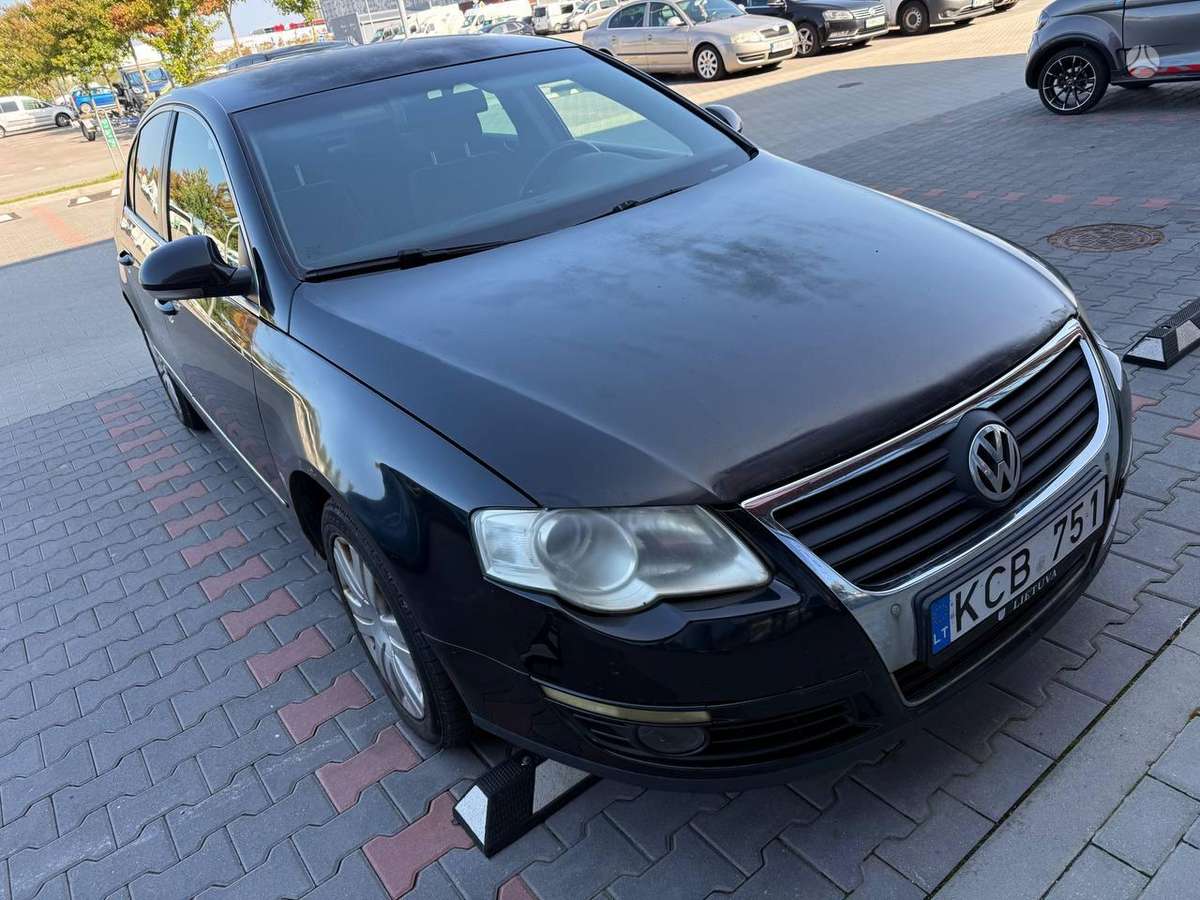 Volkswagen Passat - 8