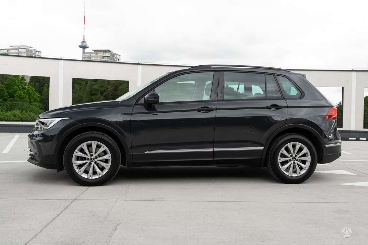 Volkswagen Tiguan - 4