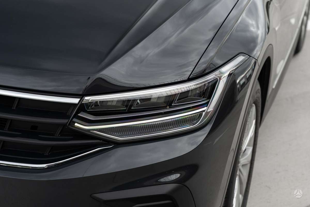 Volkswagen Tiguan - 10