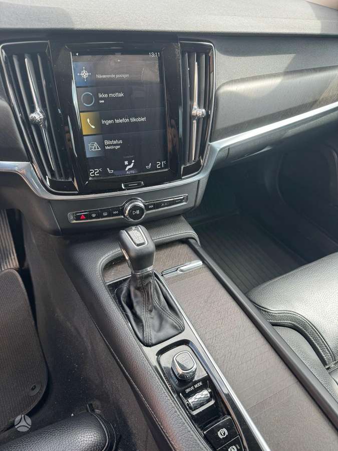 Volvo V90 Cross Country - 9