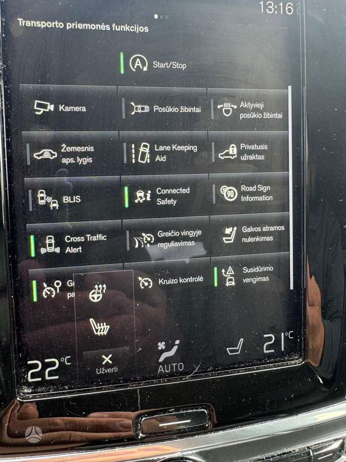 Volvo V90 Cross Country - 11