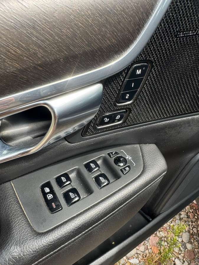 Volvo V90 Cross Country - 12