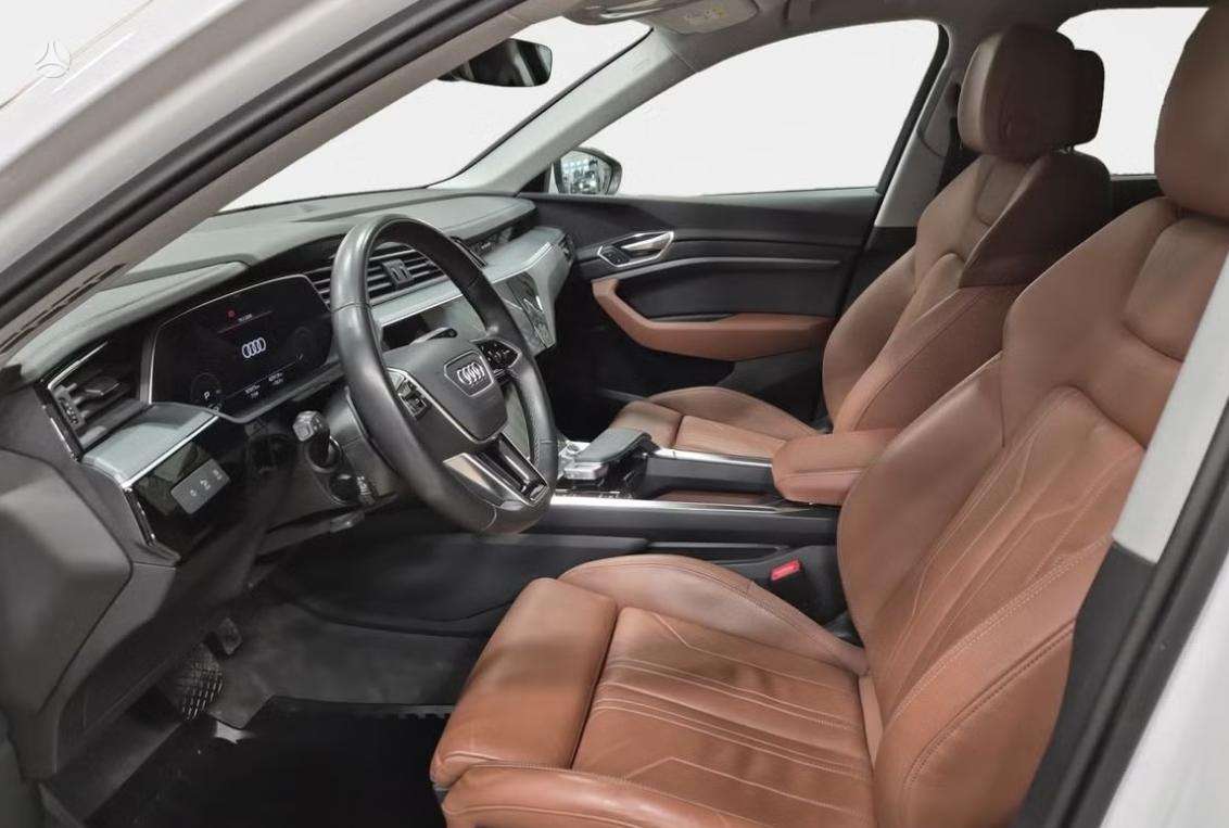 Audi Q8 e-tron, 250 кВт·ч, Универсал