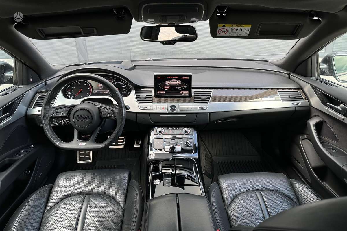 Audi A8, 4.1 l., Седан