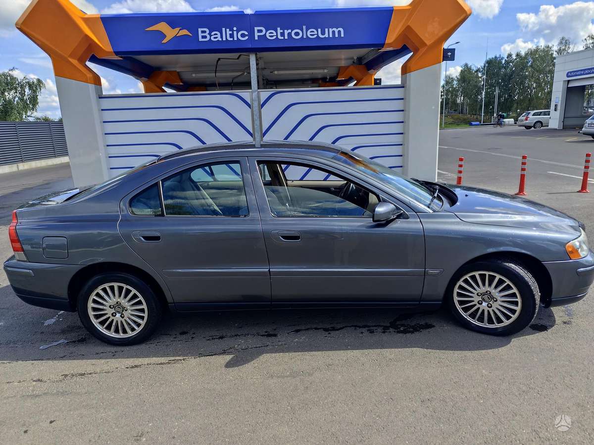 Volvo S60, 2.0 l., Седан