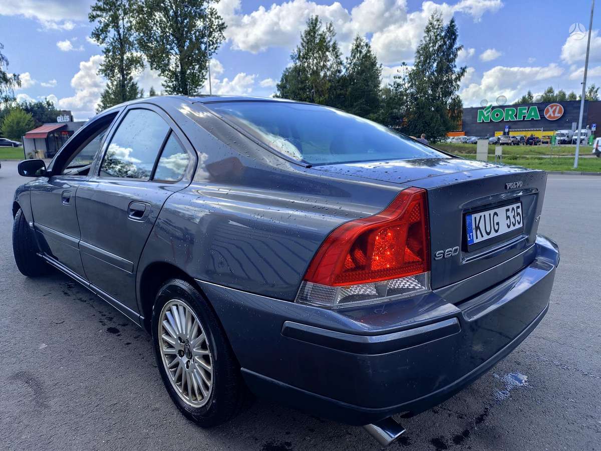 Volvo S60, 2.0 l., Седан