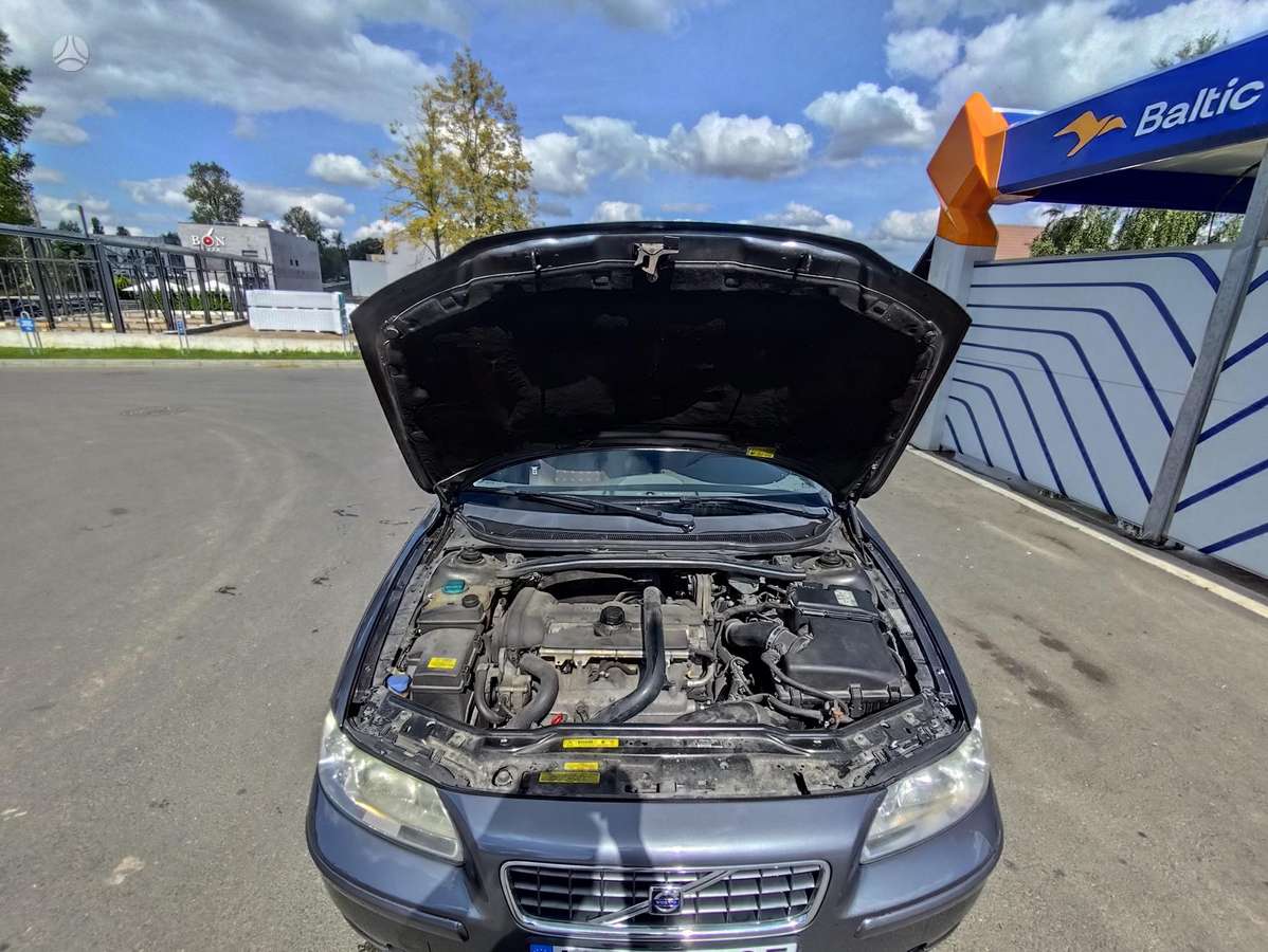Volvo S60, 2.0 l., Седан
