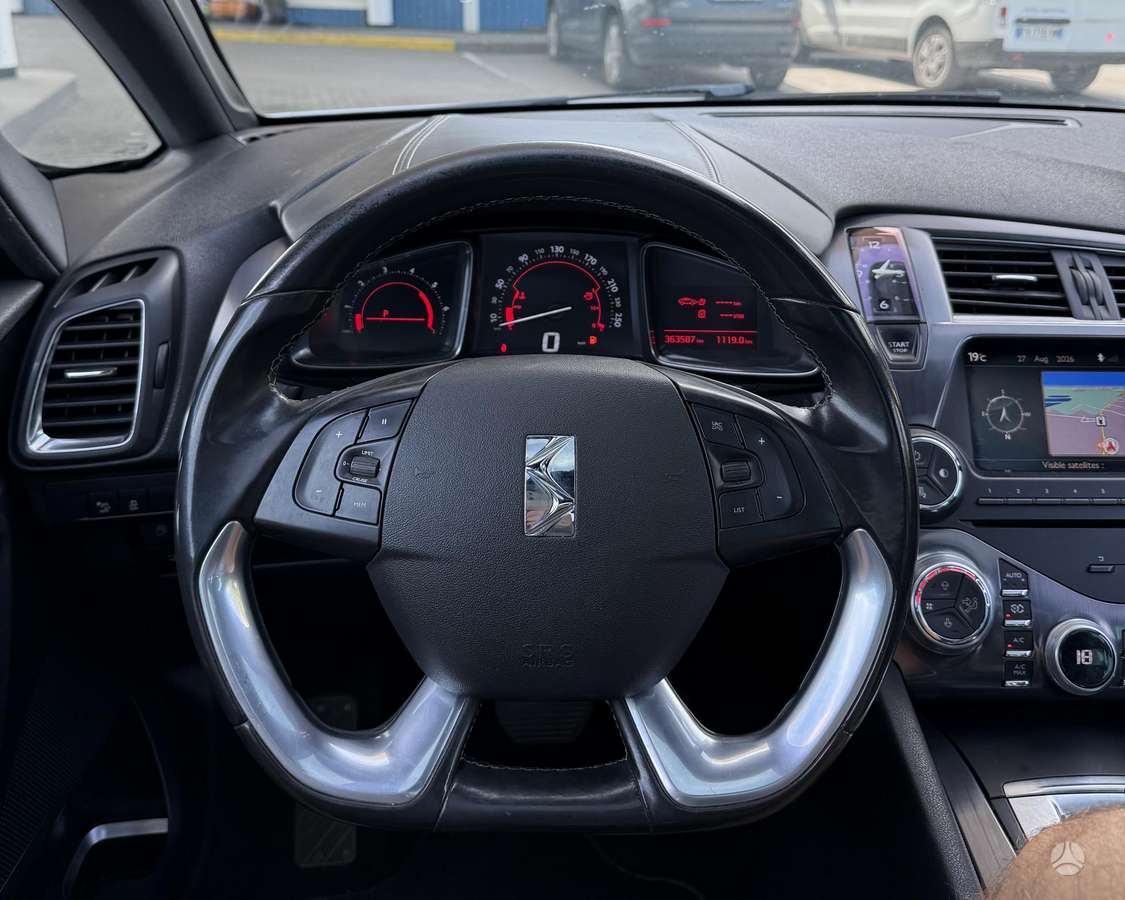 Citroen DS5, 2.0 l., Хэтчбек