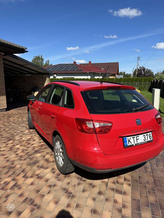 Seat Ibiza 2011 — engine 1598 cm³, 105 HP (77kW)