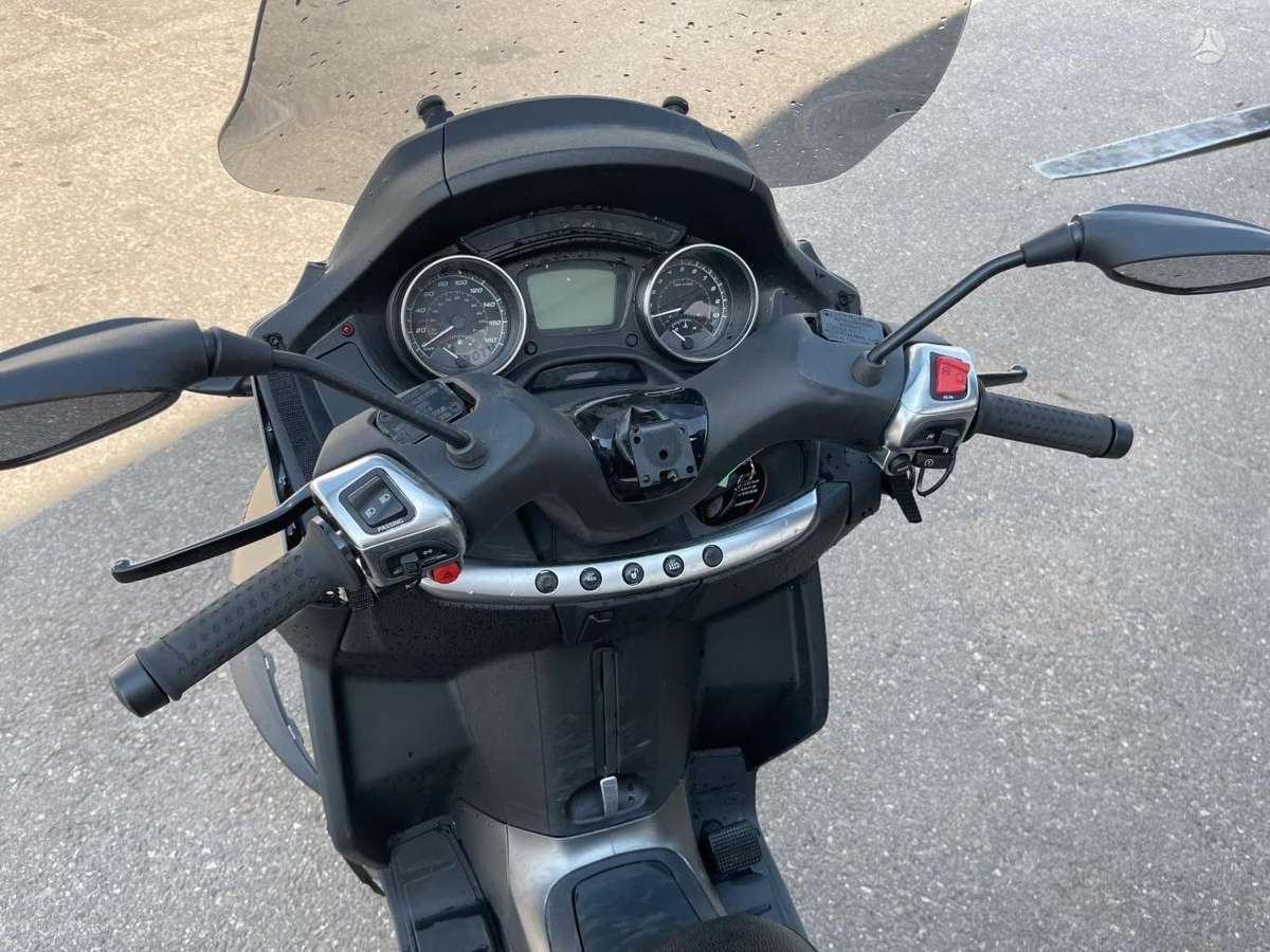 Piaggio MP3 500cc, мотороллеры / мопеды