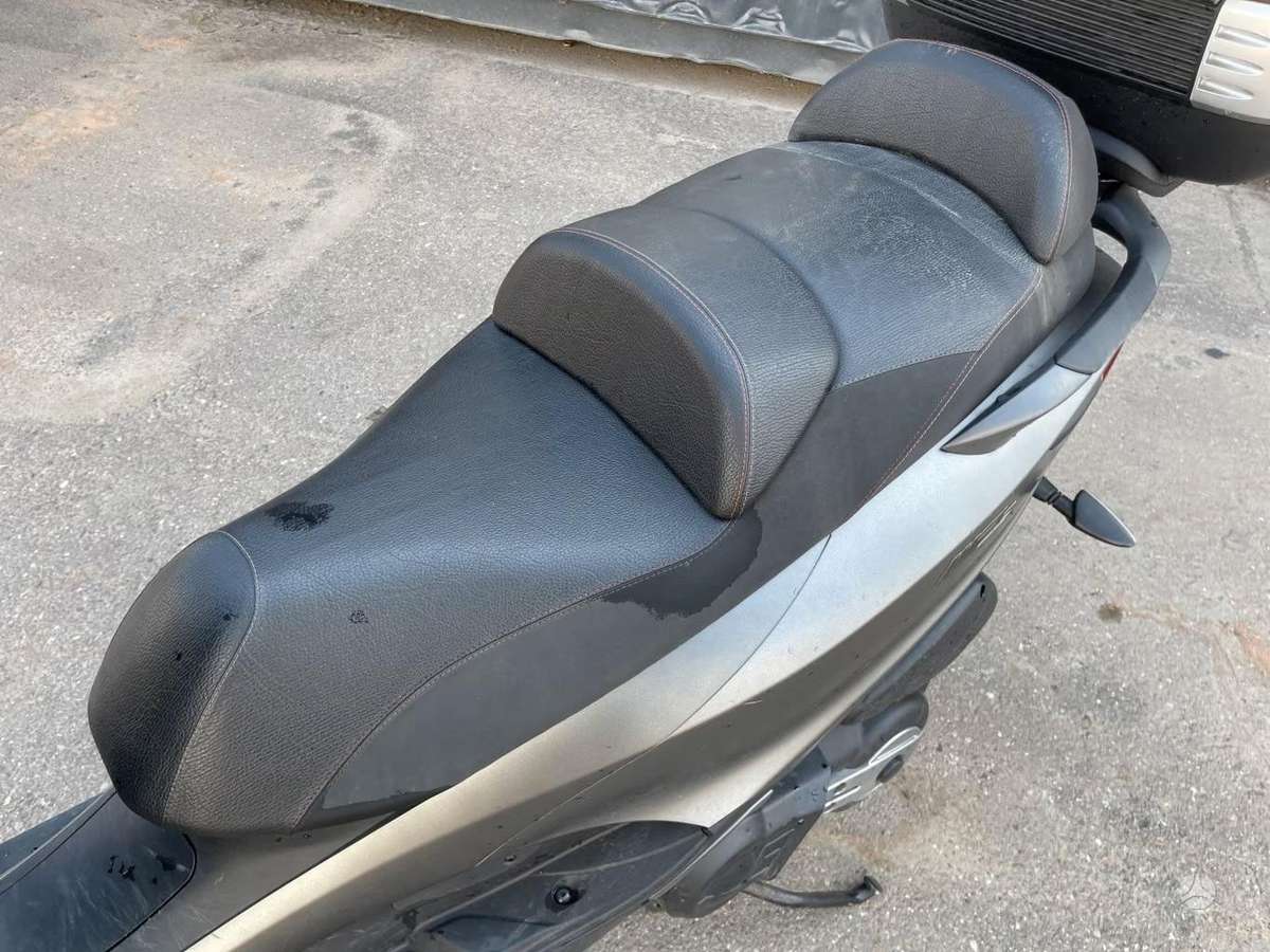 Piaggio MP3 500cc, scooters / mopeds