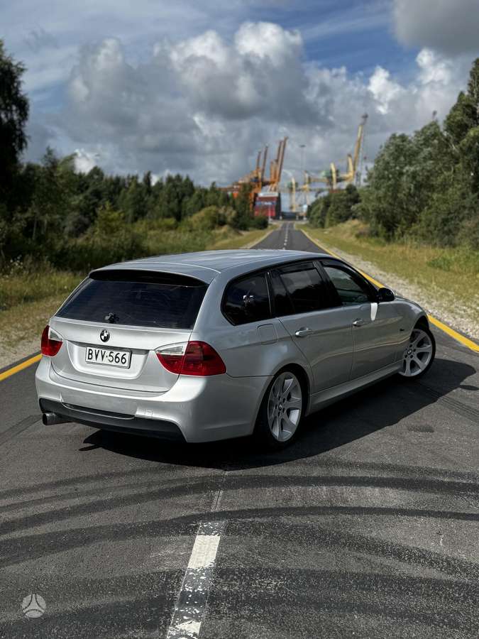 BMW 330, 3.0 l., Универсал