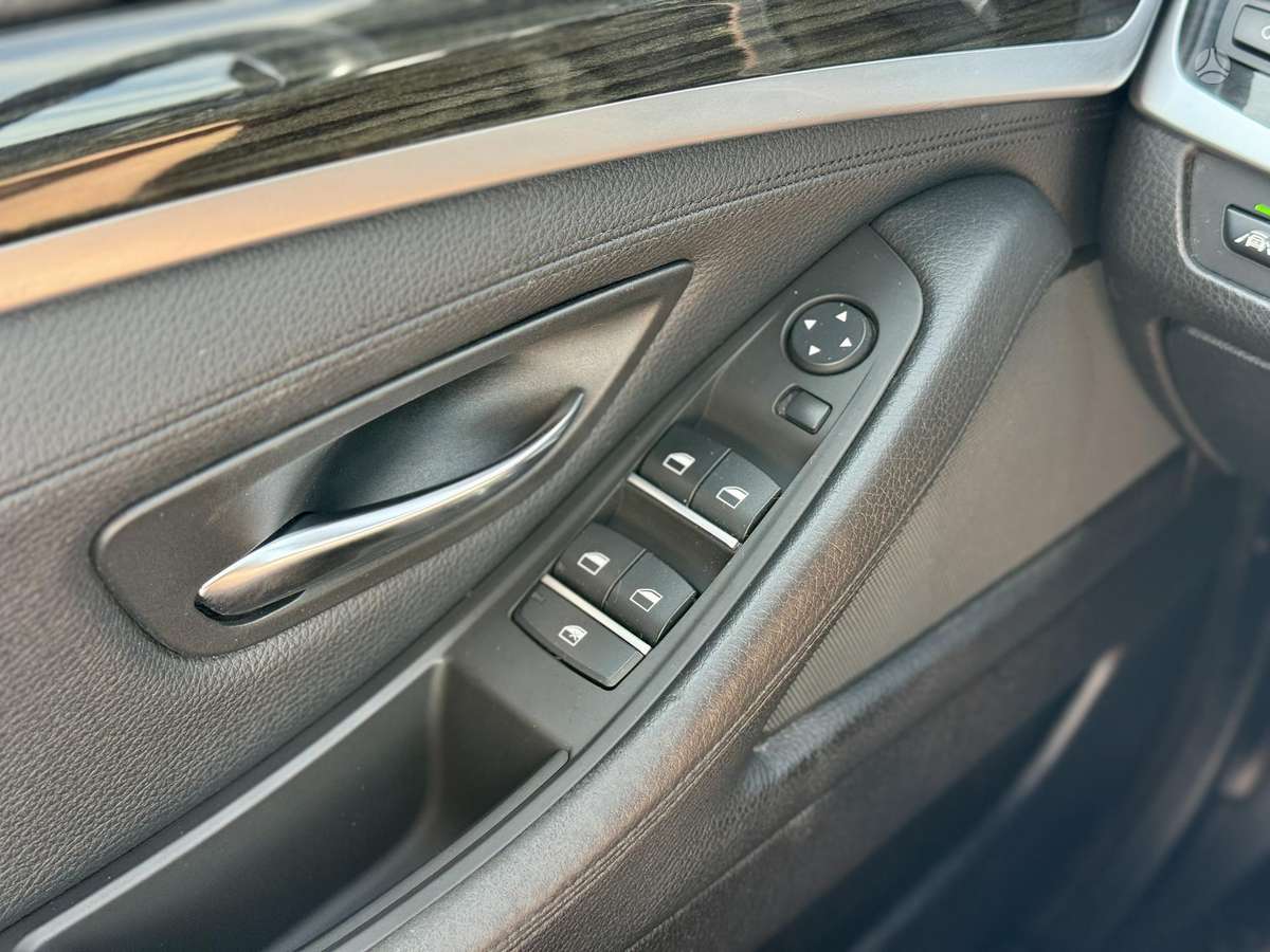 BMW 520, 2.0 l., universalas