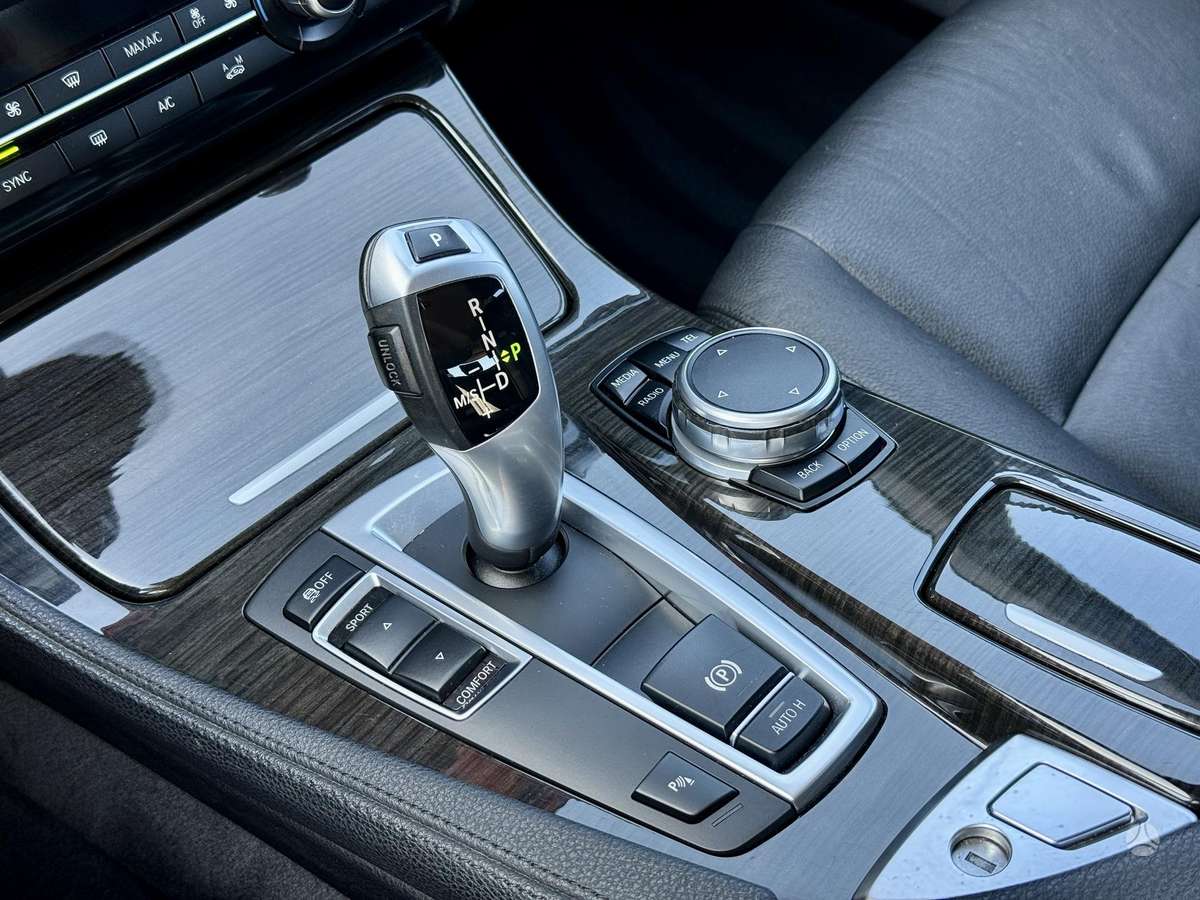 BMW 520, 2.0 l., universalas