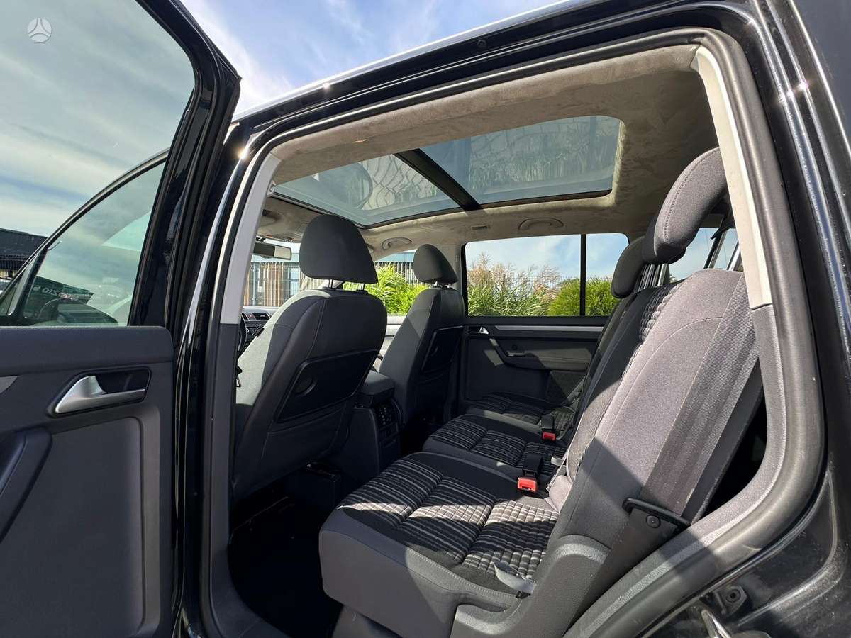 Volkswagen Cross Touran - 8