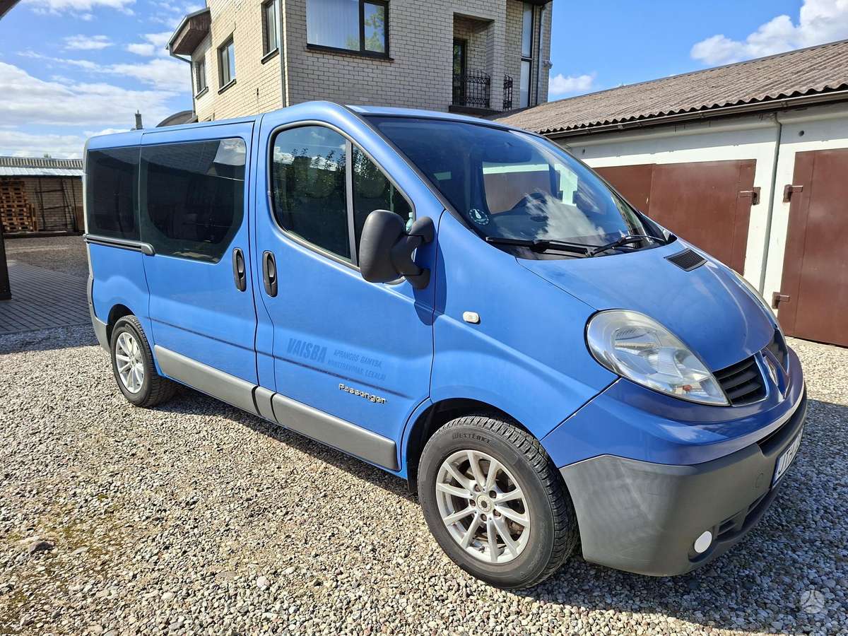 Renault Trafic - 1