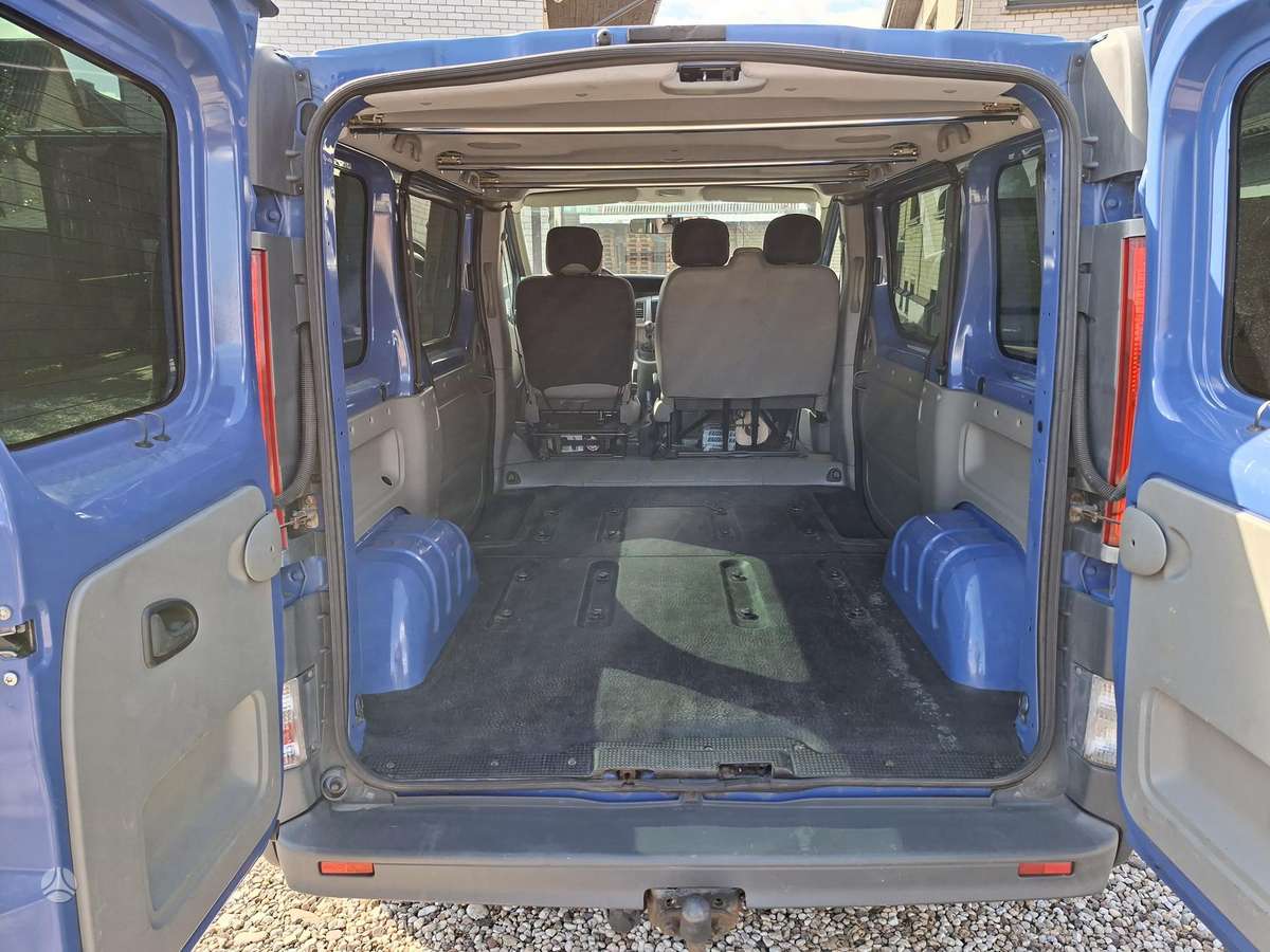 Renault Trafic - 10