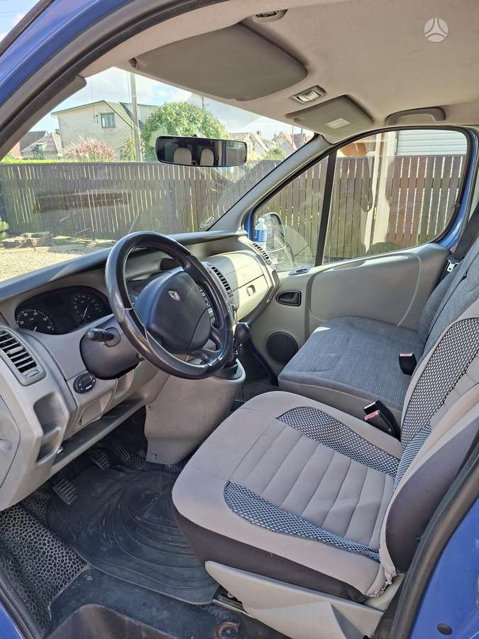 Renault Trafic - 11
