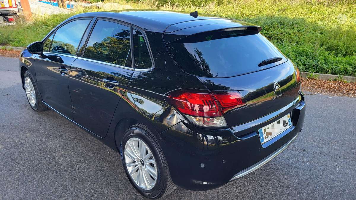 Citroen C4, 1.2 l., Хэтчбек