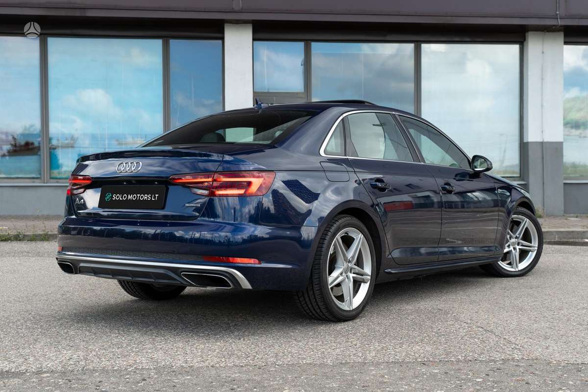 Audi A4, 2.0 l., Седан